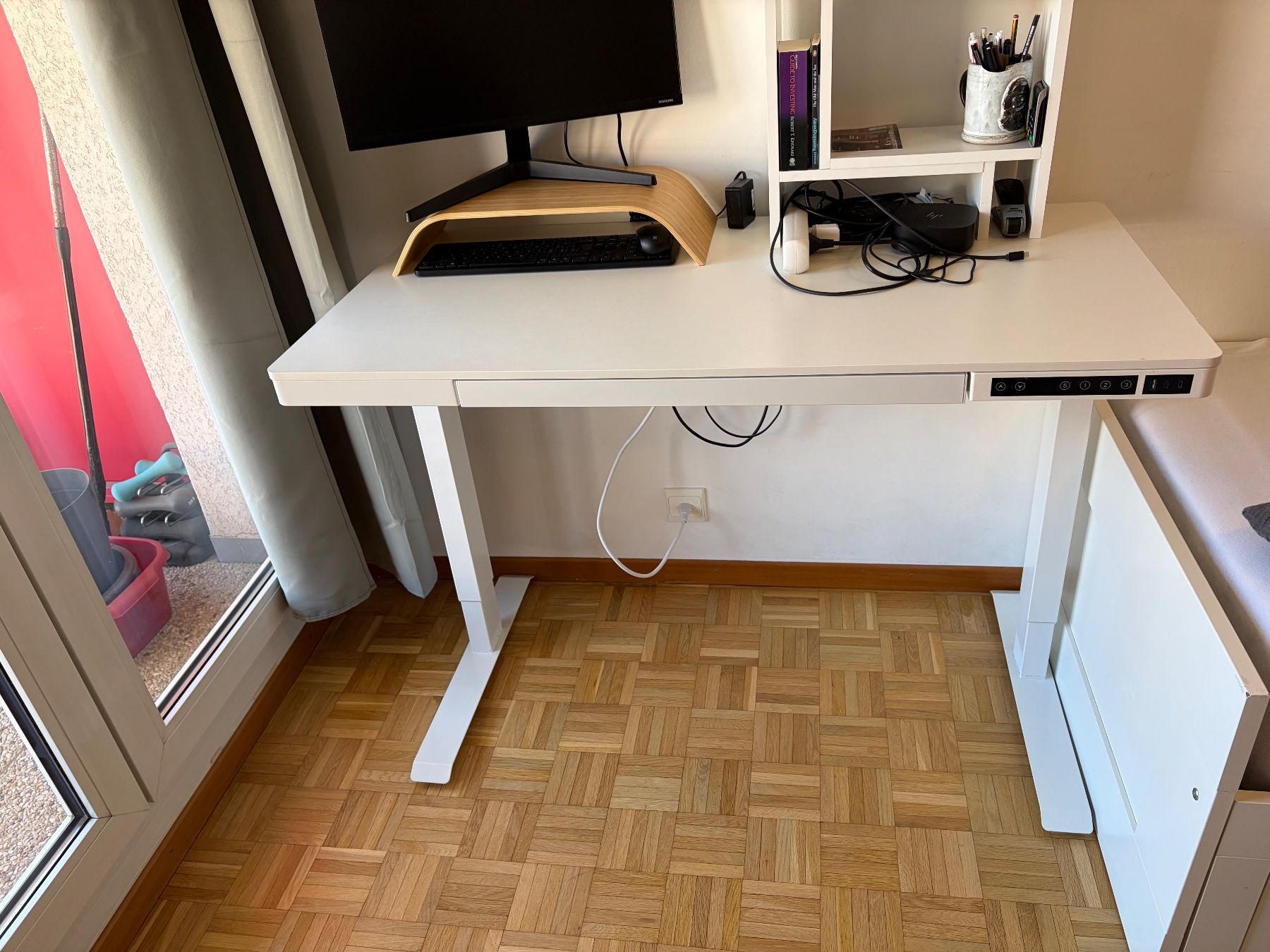 Scrivanie: Bureau debout électrique - Electric standing desk – Usato da Genève venduto da gia_8cgn