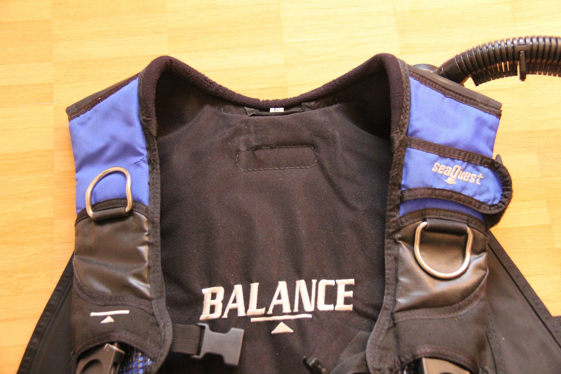 Mute per immersioni: Taucherjacket BCD Seaquest Balance Grösse L – Usato da Dottikon venduto da Dea0015 1