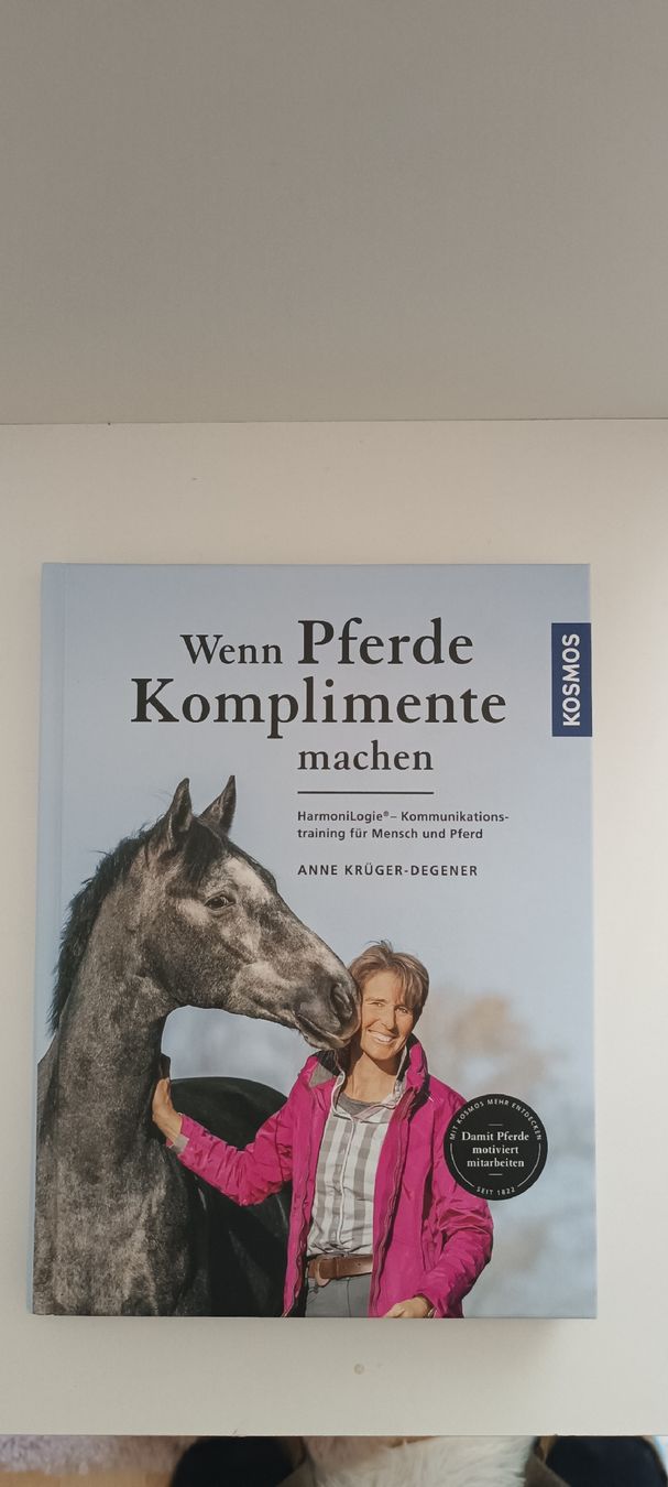 Libri: Wenn Pferde Komplimente machen Buch – Nuovo (secondo la descrizione) da Geroldswil venduto da Smartie1987