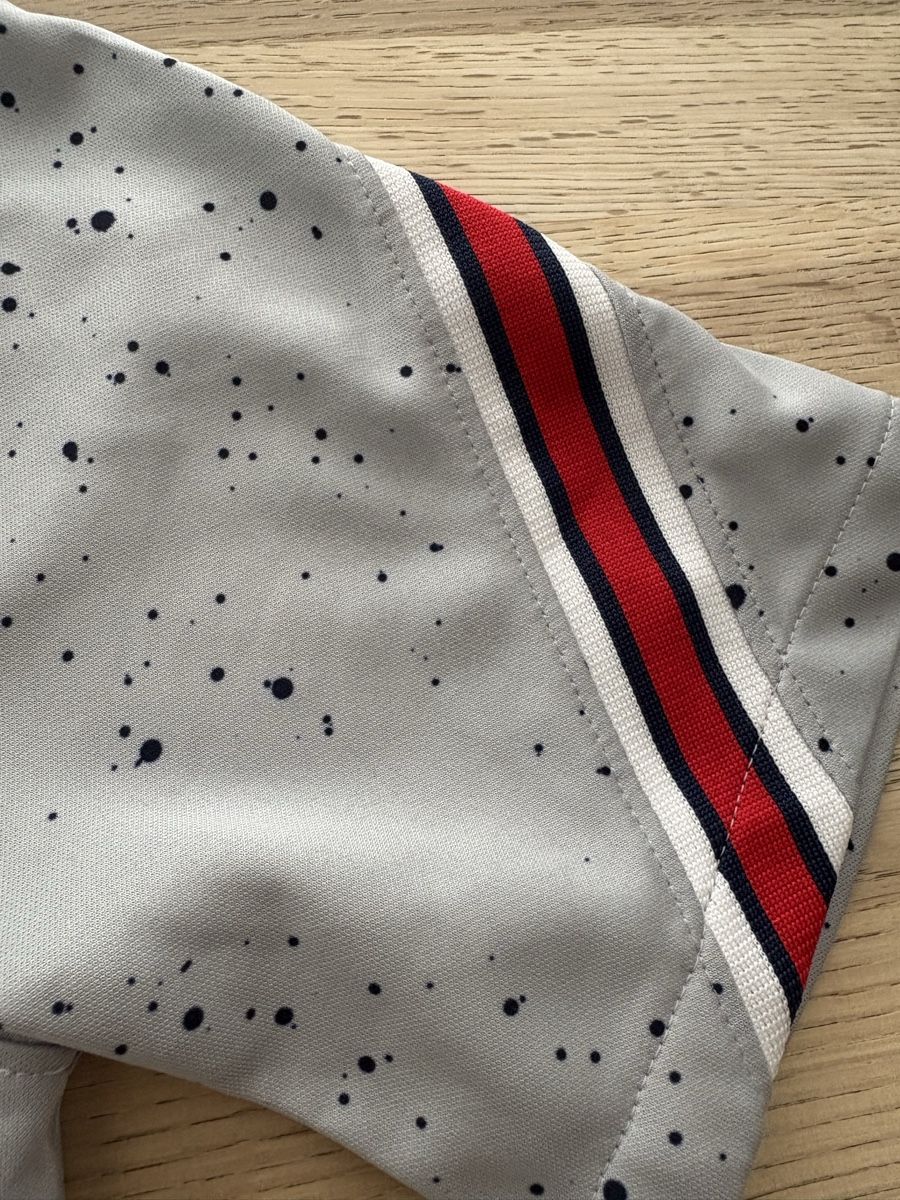 Jordan Maillots de corps & Pantalons: PSG Trainingstrikot 21/22 – D'occasion à Domat/Ems par tim_lq6b 4