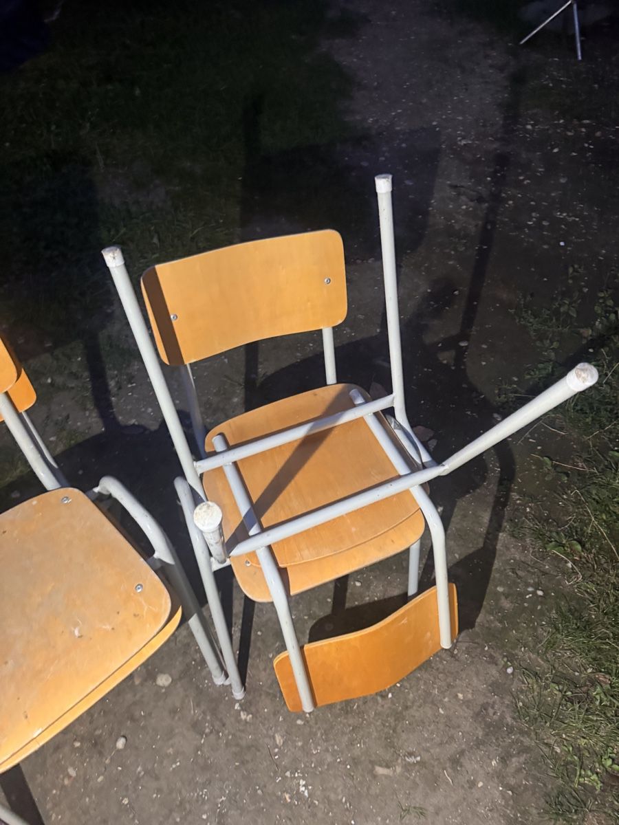 Sedie: Stuhl stapelbar, Buche – Usato da Basel venduto da Stein0233 3