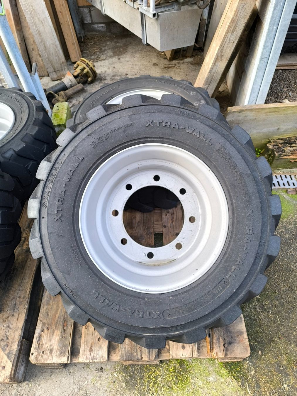 Manitou Caricatori: 4 Kompletträder Manitou 625 – Usato da Cham venduto da uwida 6