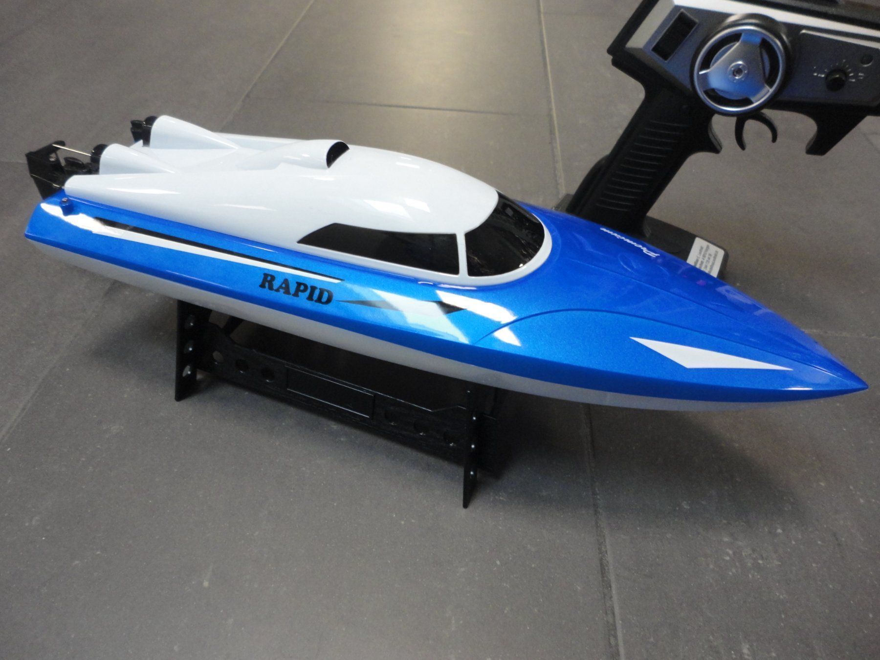 Modellismo RC: Speedboot komplett Set, mit Retourgang – Nuovo e nell'imballaggio originale da Horgen venduto da RcModell 2