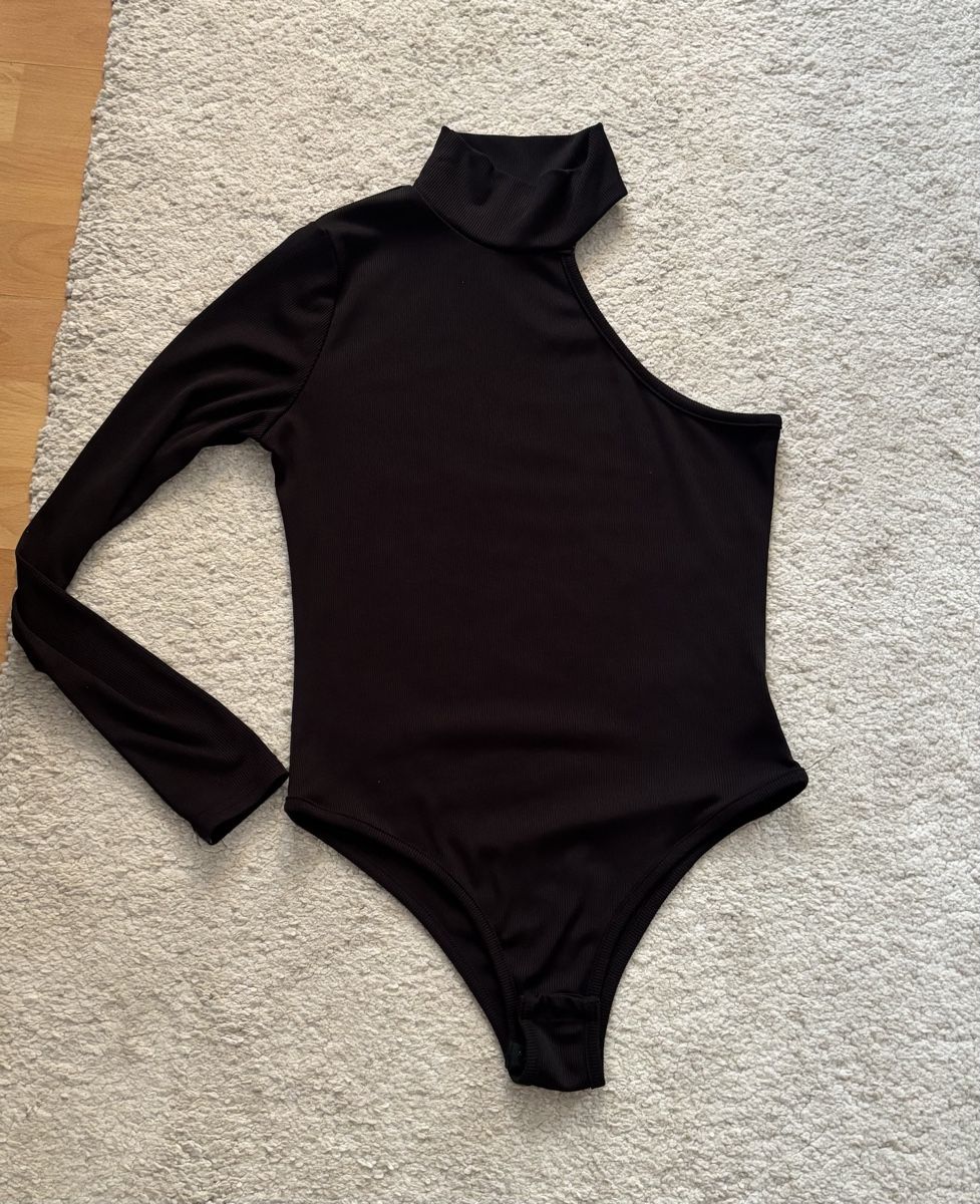 Tops: Body Grösse M – D'occasion à Winterthur par Bilure 1