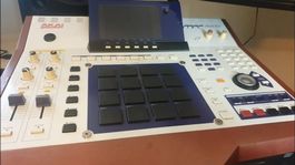 Akai MPC4000 Music Production Center