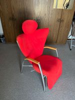 Roter Design Relaxsessel mit Fussablage