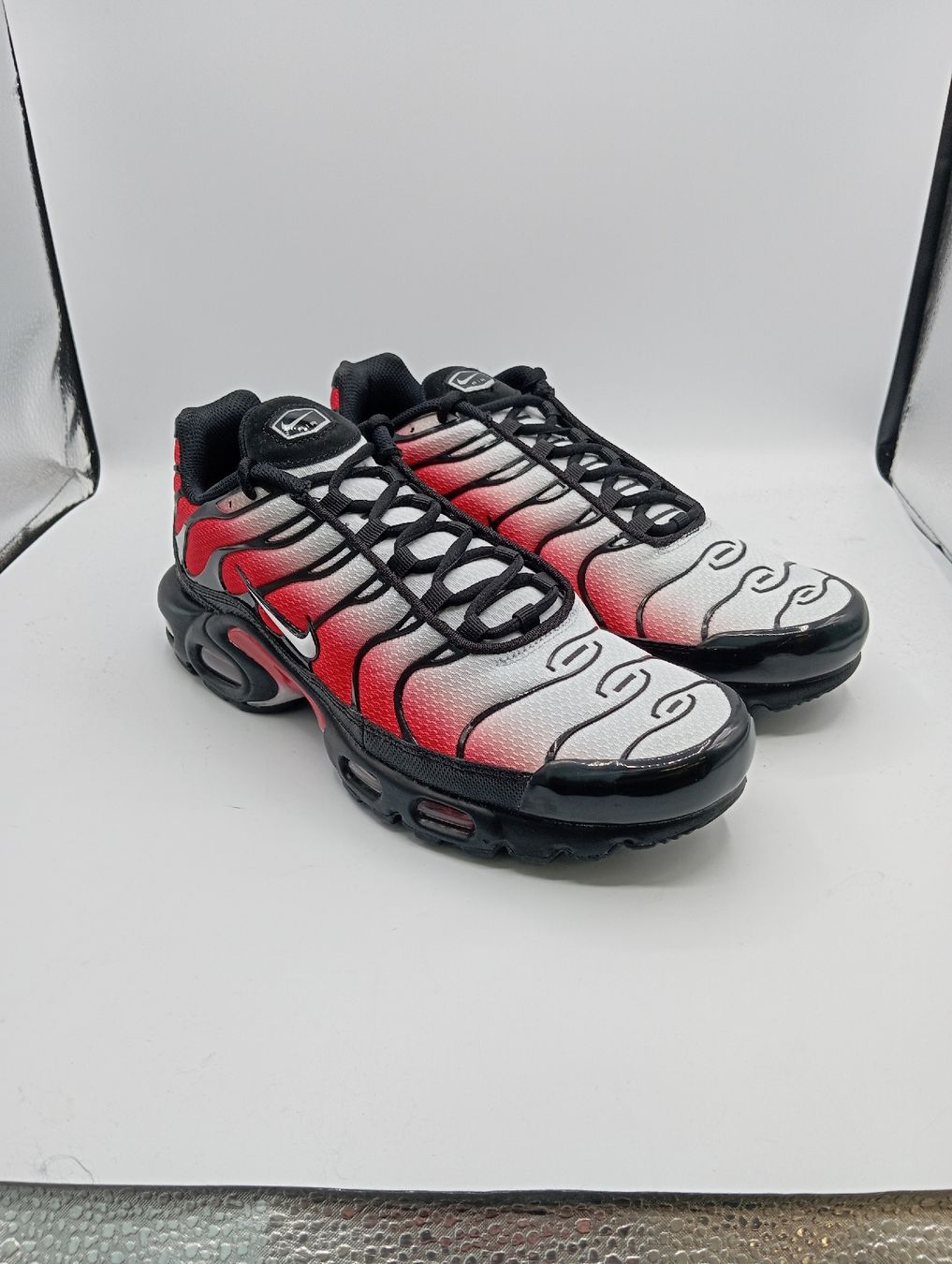 Nike Herrenschuhe: Nike Air Max Plus (EU43) – Neu und originalverpackt aus Schaffhausen von outlez 1
