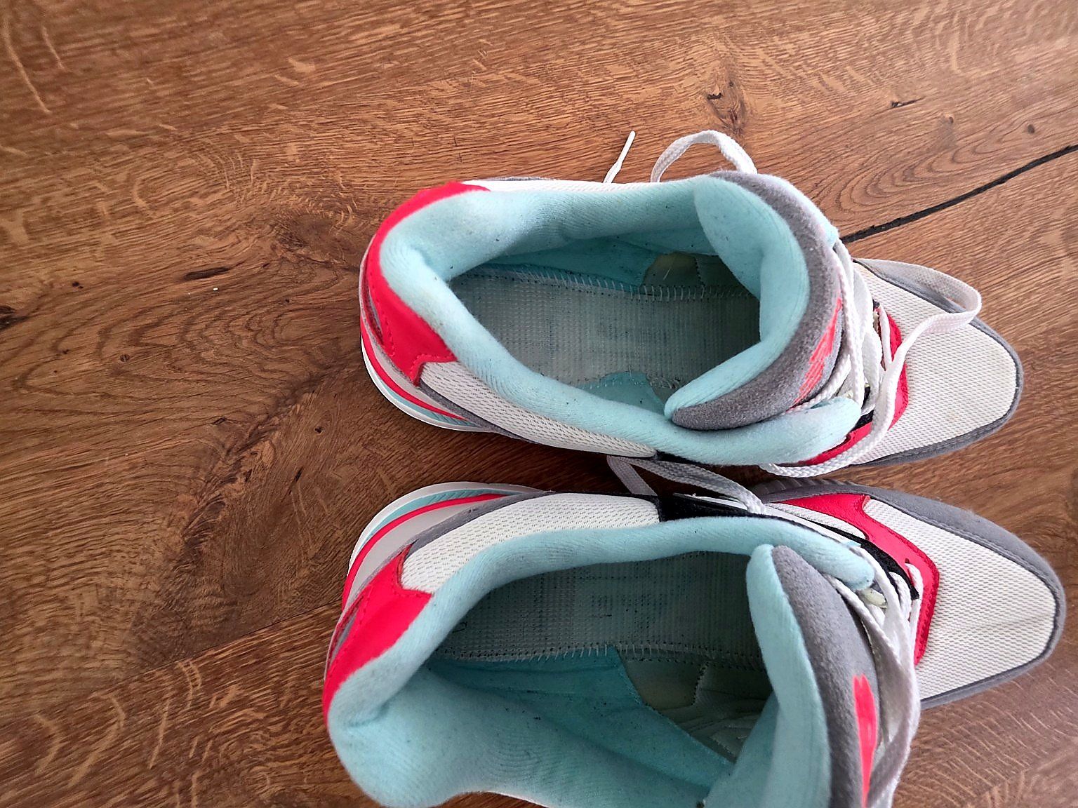 New Balance Scarpe da uomo: New Balance 530 Sneaker – Usato da Sissach venduto da Alexgo78 2
