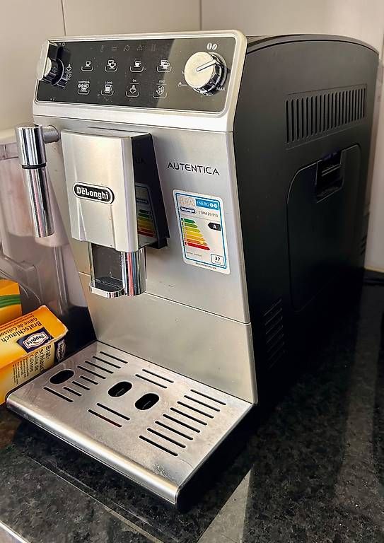 Macchine per caffè & Macchine per espresso: Kaffeemaschine Vollautomat DeLonghi – Usato da Aarau venduto da sibyllegraber 1