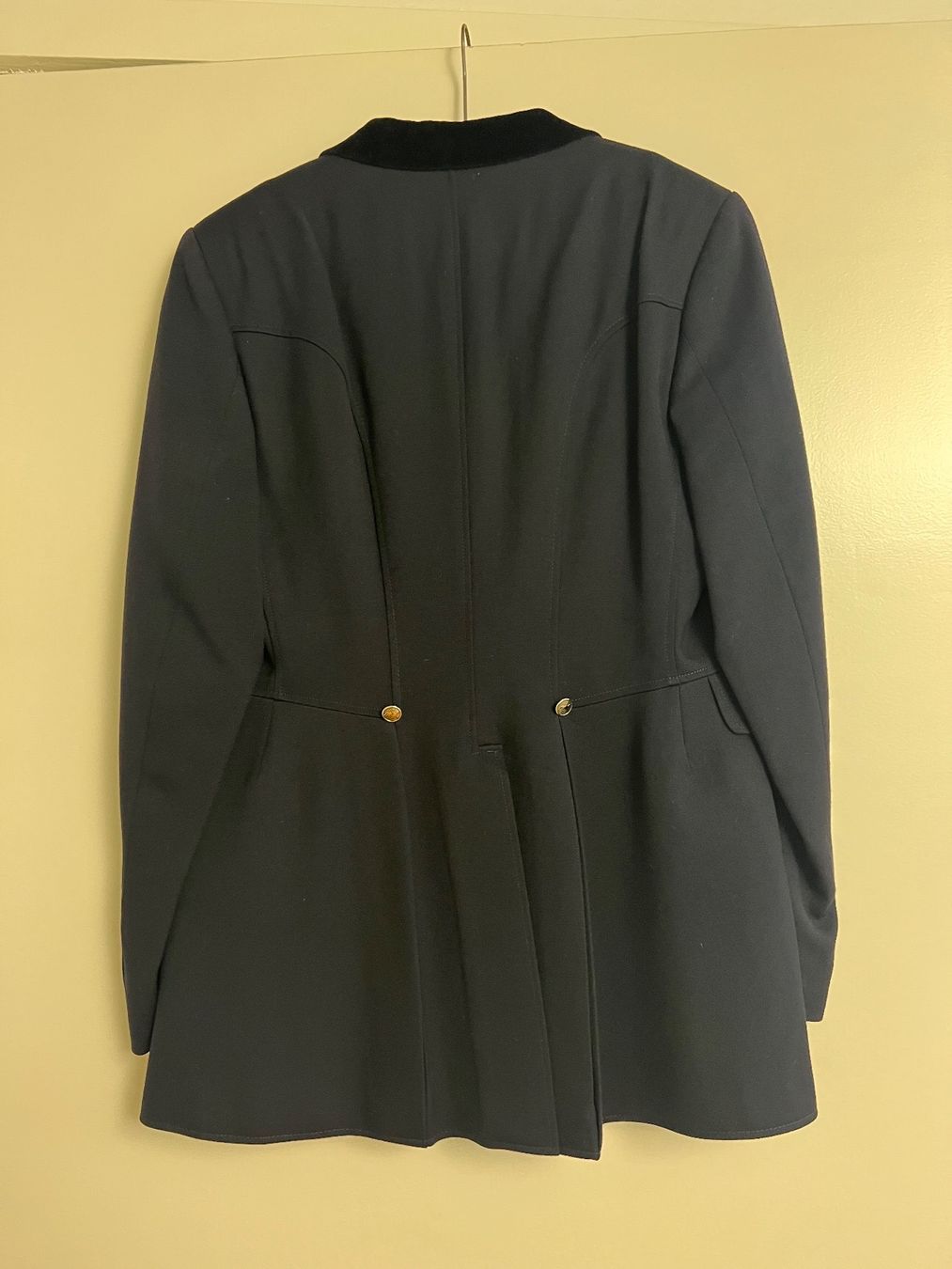 Completi: Dressurjacke Pikeur – Usato da Zürich venduto da Willy-Gruppe 3