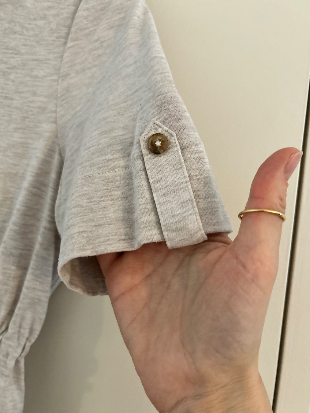 Esprit T-shirt: Umstands T-Shirt grau von Esprit – Usato da Zürich venduto da predisha 2