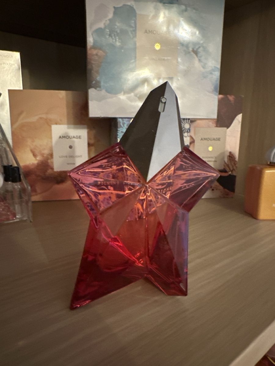Mugler Profumi & Eau de Toilette: Angel nova Mugler  – Nuovo (secondo la descrizione) da Taverne venduto da ema_q5pb