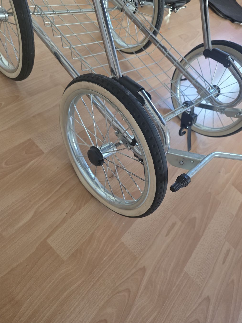 Emmaljunga Carrozzine: Emmaljunga Kinderwagen – Usato da Schönenwerd venduto da vil_5vkk 2