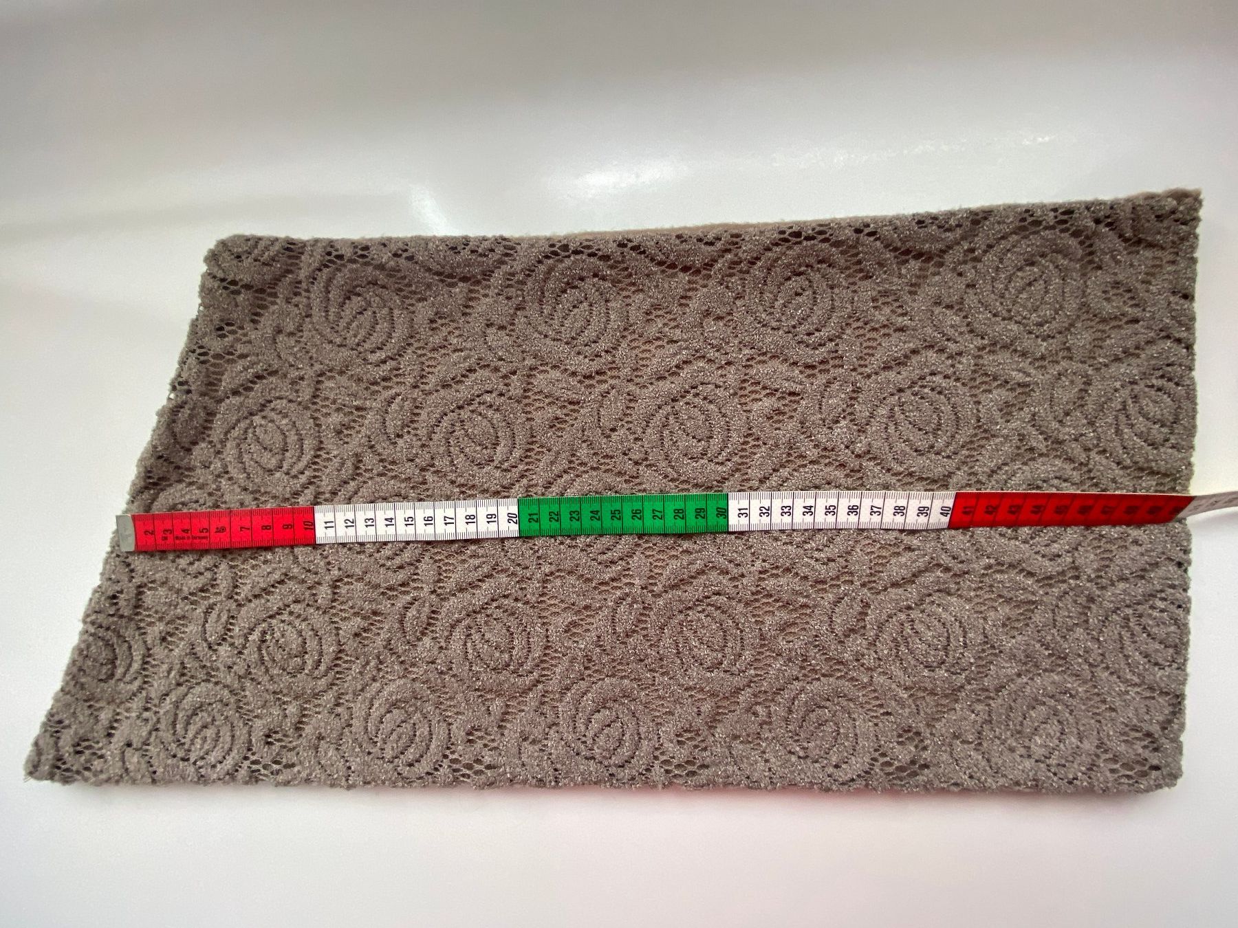 Foulards, Tücher & Schals: WUNDERSCHÖNER SPITZEN-SCHAL 1 METER LANG. – Neu (gemäss Beschreibung) aus thierachern von Styl 2