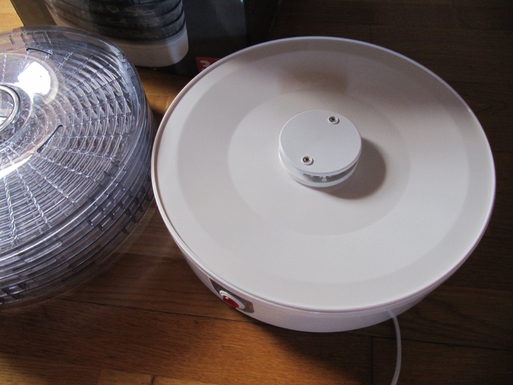 Sigg Elettrodomestici da cucina: Elektrisches Dörrgerät kitchenware - Deluxe Dörrautomat – Nuovo (secondo la descrizione) da Würenlos venduto da AustralisZ 2