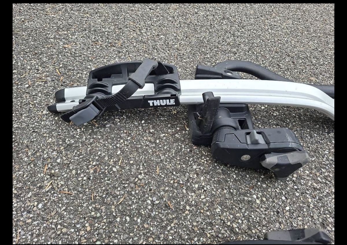 Thule Barres de toit: Thule ProRide 598 Fahradträger  – D'occasion à Dietikon par ermfam9