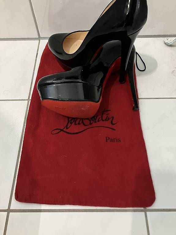 Scarpe da donna: Schöne Lack Louboutin – Usato da Hettlingen venduto da MissZotti 1