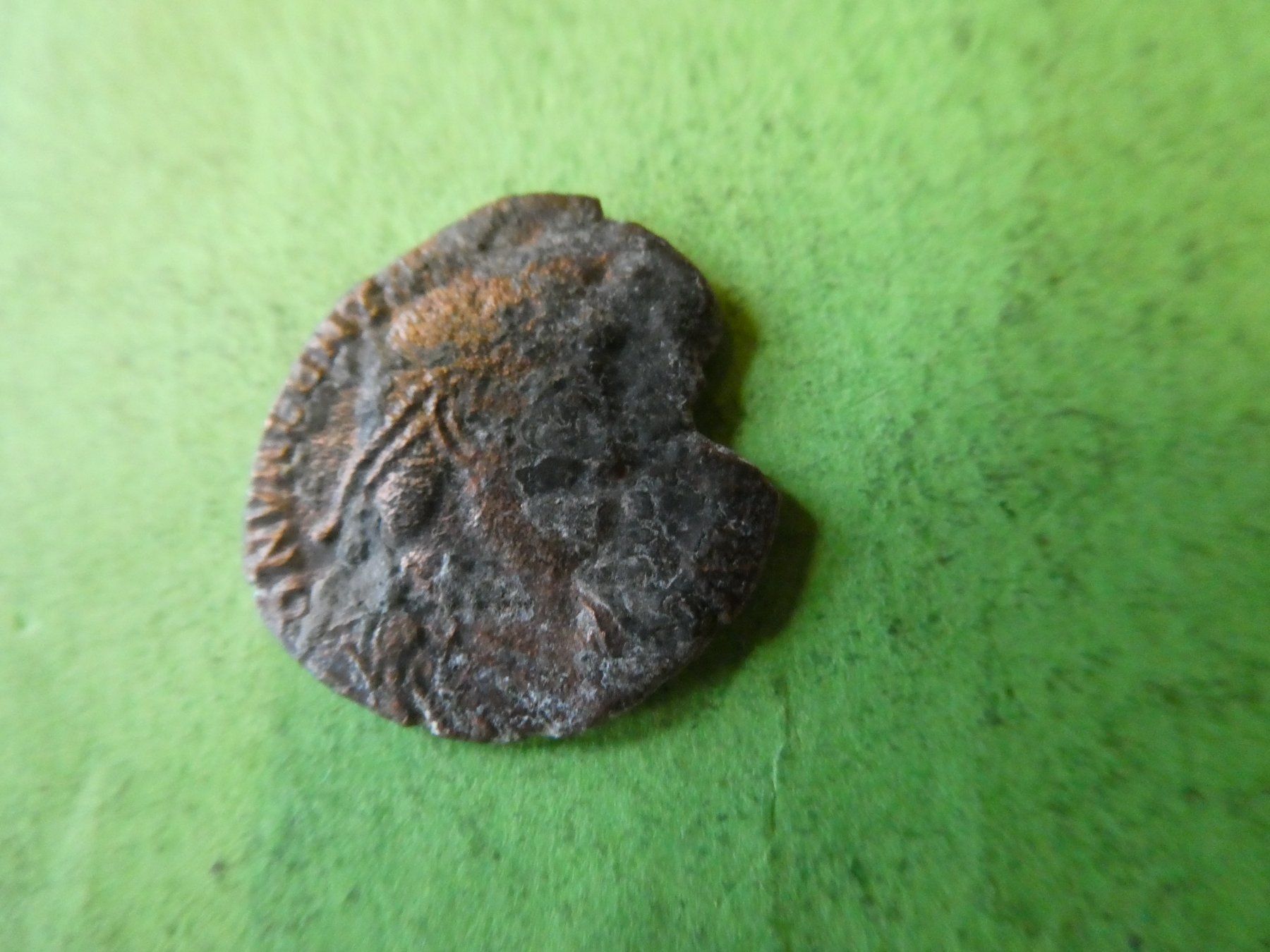 Tutti le monete: uralte Bronzemünze     18 mm     1.85 g – Usato da Hinterforst venduto da Rohusri