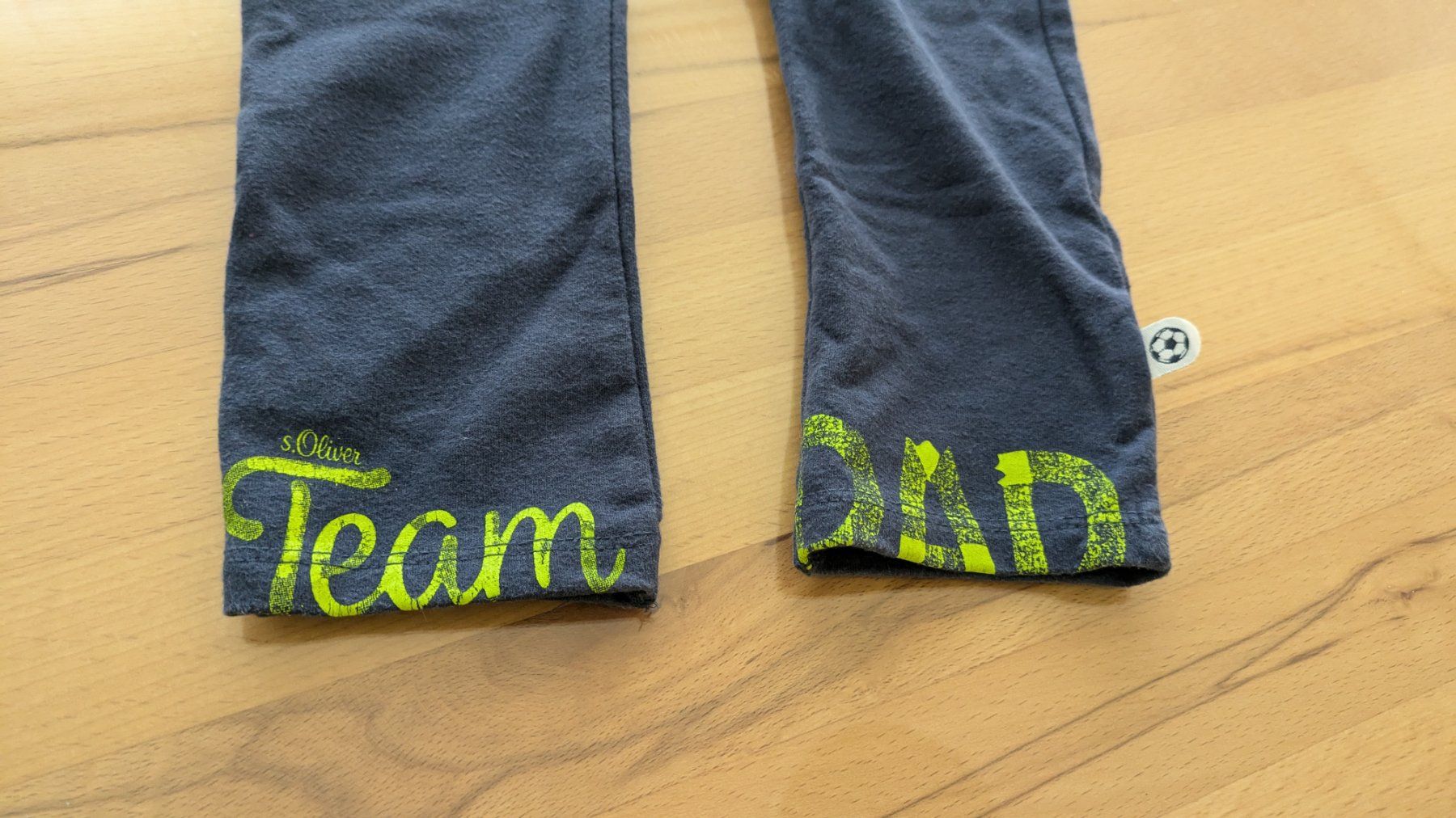 S.Oliver Pantaloni: s Oliver dünne Hose - Team Dad - Gr. 98 – Usato da Staufen venduto da Fleby84 1