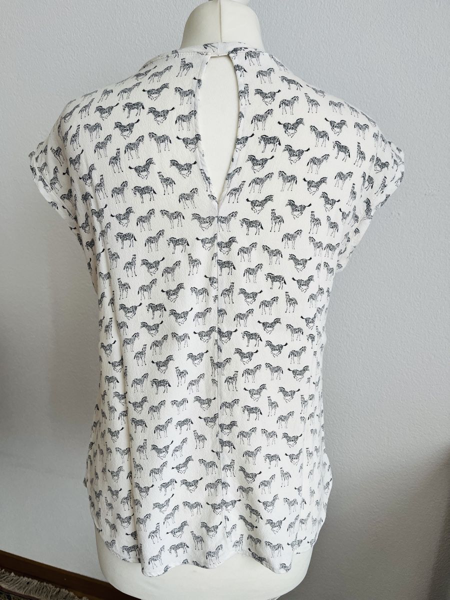 H&M Camicette: Viskose Bluse mit Zebra Print von H&M, Grösse S – Usato da Ittigen venduto da franzis6 2