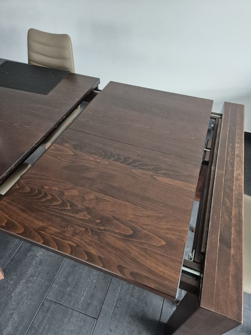 Tavoli: Holztisch Massiv Nussbaum – Usato da Meggen venduto da duderino009 9