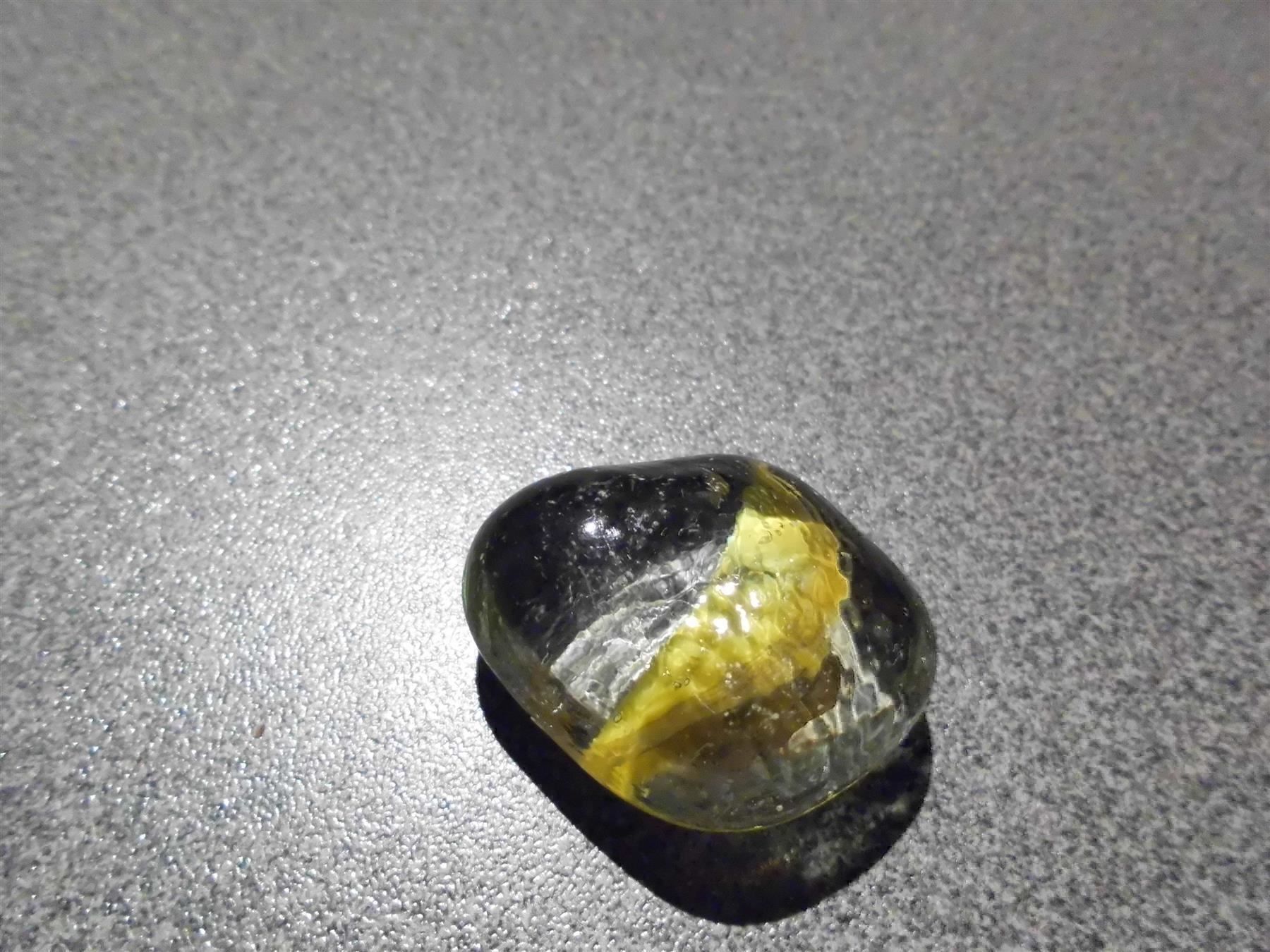 Tutte le decorazioni: Glas - Stein mit "Banane" – Usato da Zürich venduto da Motzkuh