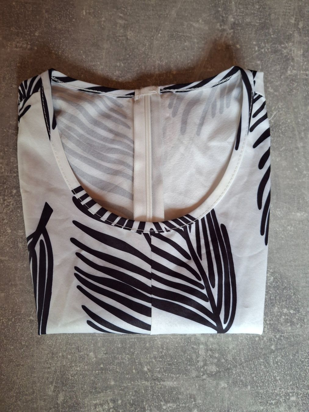 Top: Haut - Croc Top taille S – Usato da Villiers venduto da san_jn5w 6