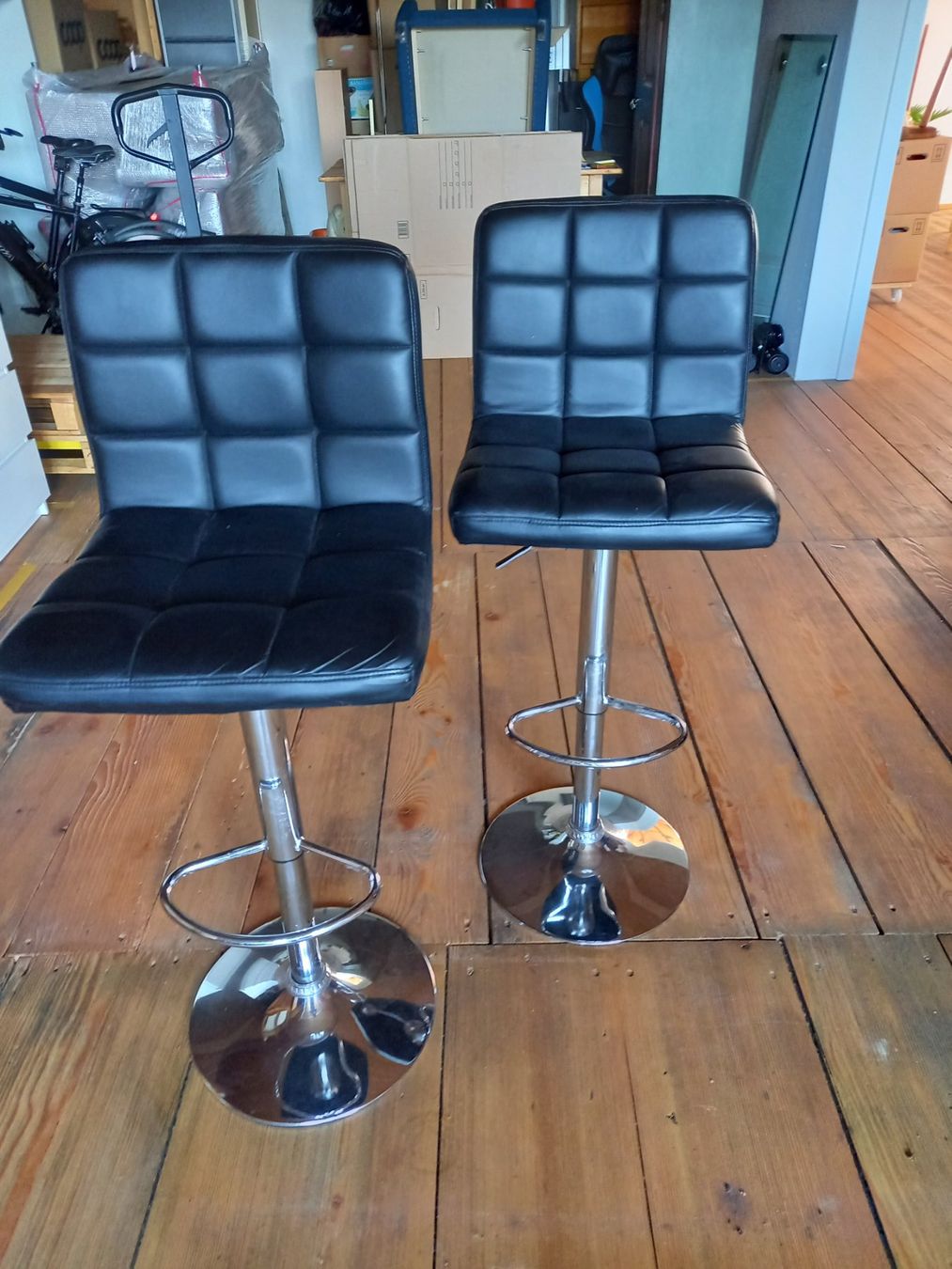 Hocker: Barhocker – Gebraucht aus Biglen von BrockenhausGruenspan