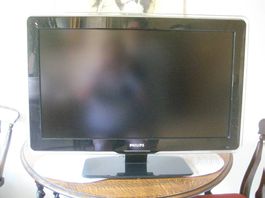 Philips LCD, 82 cm, Tip-Top in Ordnung