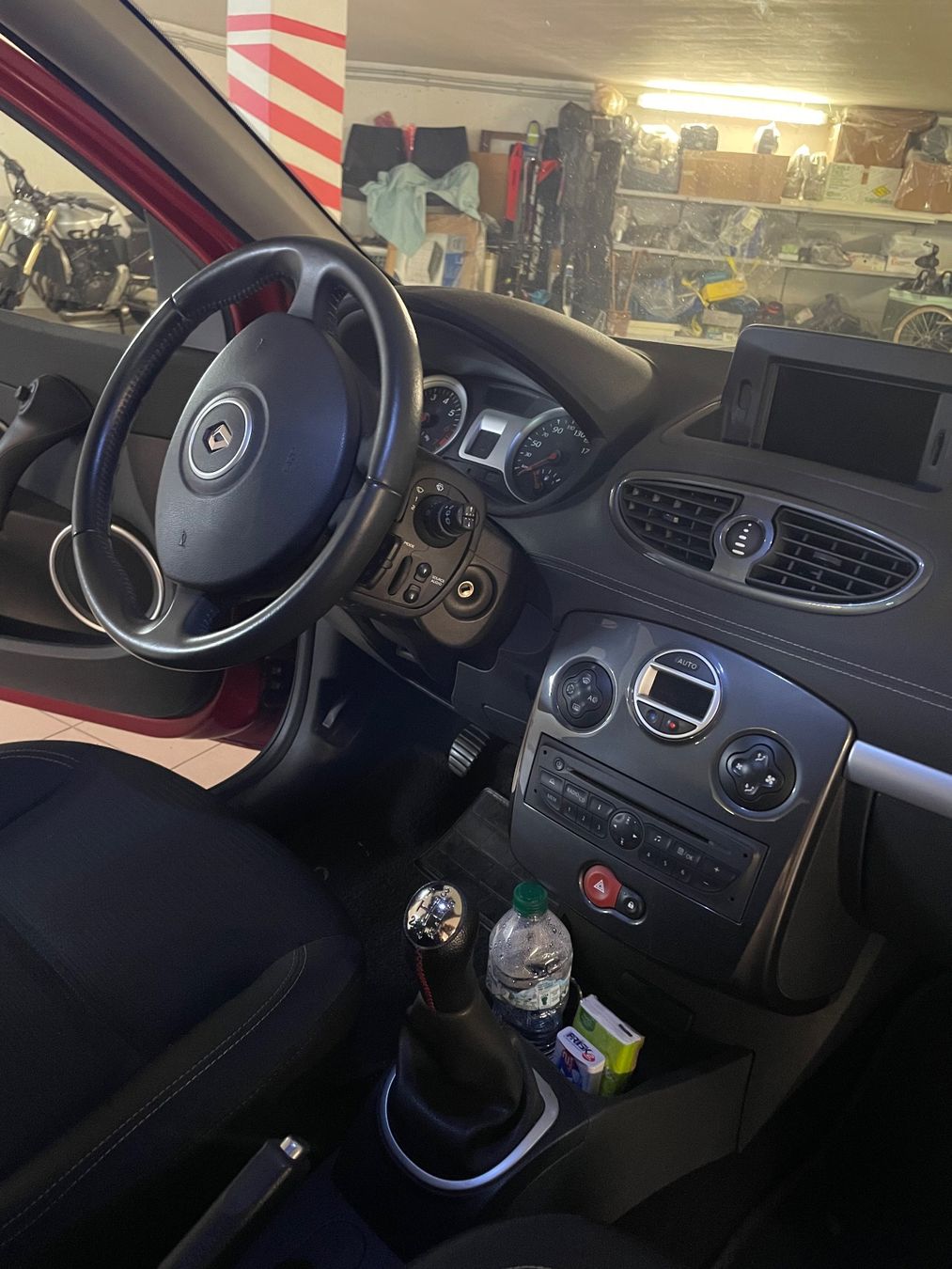 Renault Autos: Renault Clio 20th Anniversary 2011 – Gebraucht aus Zürich von Fra_92kl 9