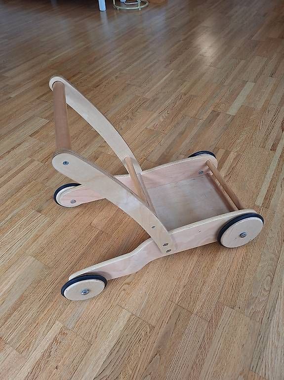 Pinolino Giocattoli: Lauflernwagen Pinolino – Usato da Dinhard venduto da smallnicki 2
