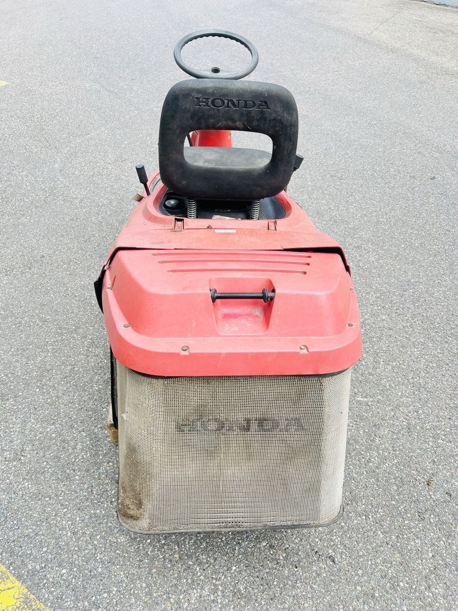Honda Tagliaerba: Rasentraktor Honda 1211 – Difettoso da Urdorf venduto da Faz_19 9