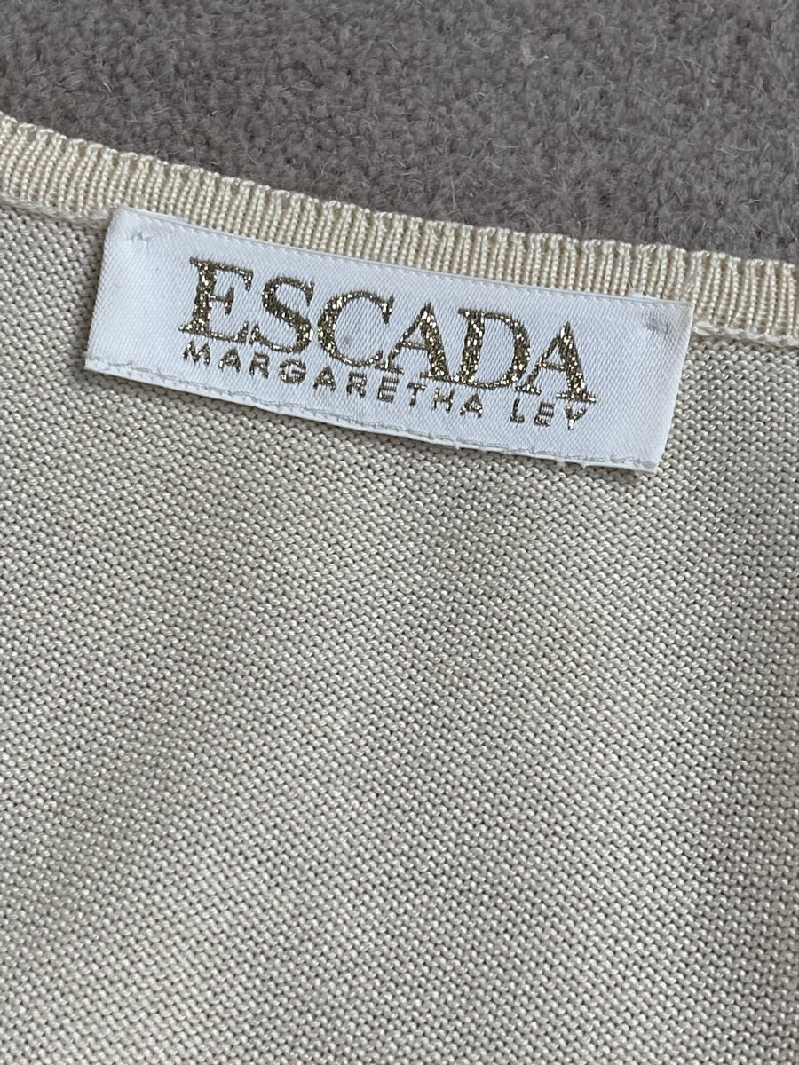 Escada Maglioni & Felpe: Atemberaubende seltene 90er Jahre Strickwaren Set – Usato da Winkel venduto da Luxtime 1