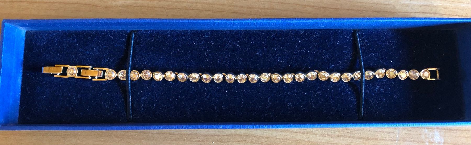 Swarovski Anelli: Swarovski Ring und Armband – Nuovo e nell'imballaggio originale da muri venduto da Juless 2