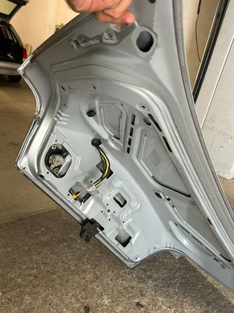 Truhen: Capot coffre BMW e38 – Gebraucht aus Bursins von Mr1968 3