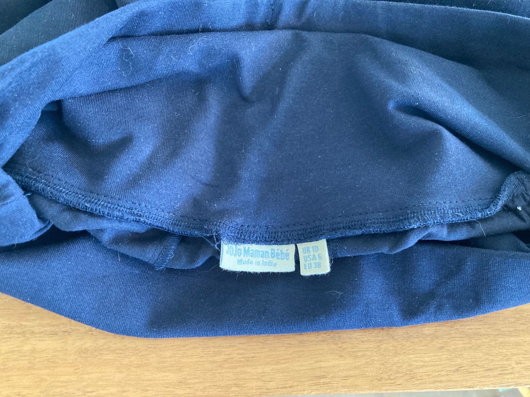 Pantaloni: Umstands-Shorts dunkelblau Gr. 38 – Usato da Stäfa venduto da elog 1