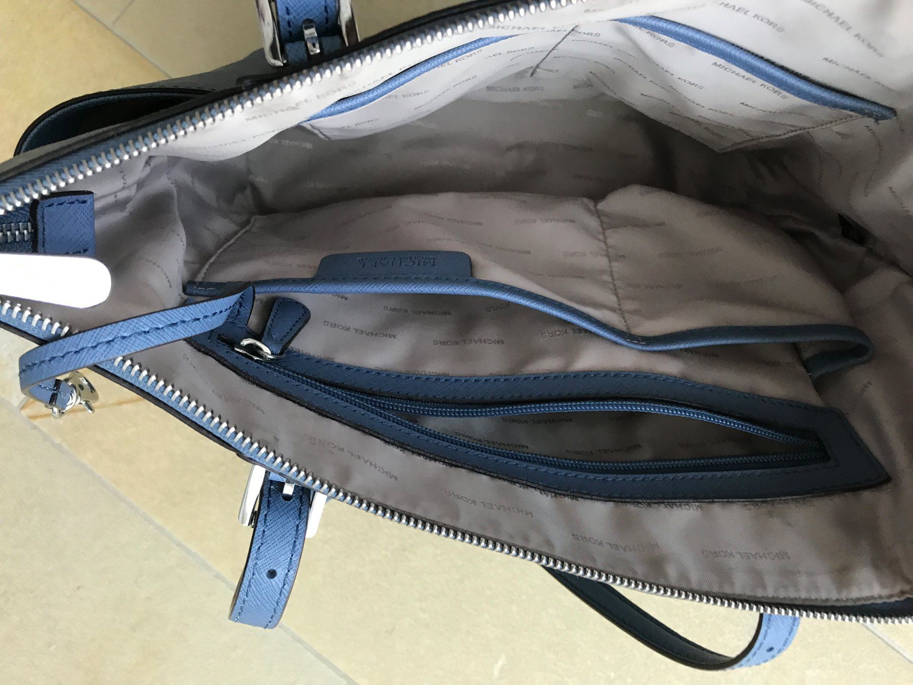 Michael Kors Borse da donna: " Michael Kors" Tasche/ jeansblaues Kunstleder – Usato da Dübendorf venduto da nerino03 3