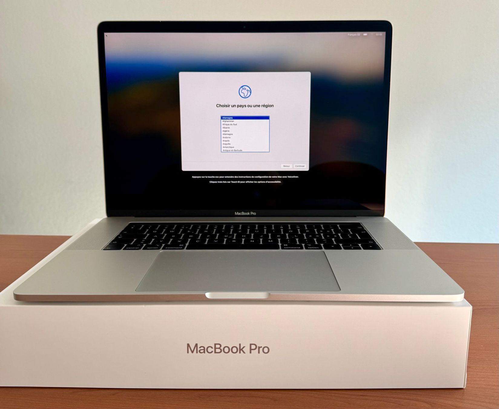 Apple Notebook: APPLE MacBook Pro 2018 15", Intel Core i9, 32 GB RAM, 2 TO – Usato da Genf venduto da SALES2013SALES