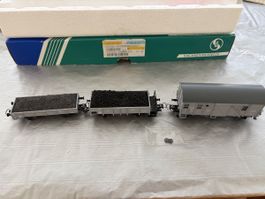 Coffret de 3 wagons de transport de charbon