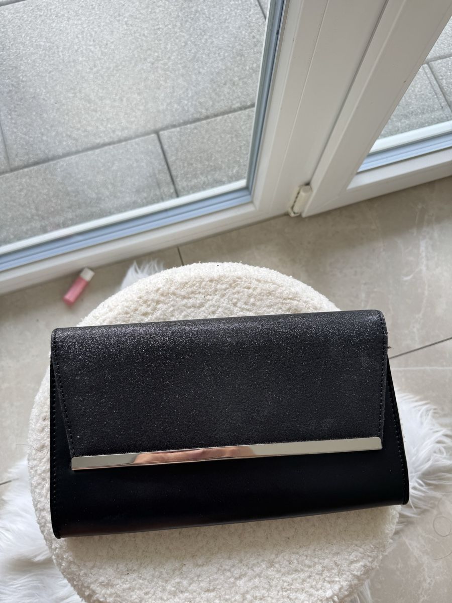 Taschen für Damen: Schwarze Tasche – Neu (gemäss Beschreibung) aus Bellmund von HAV2020 2