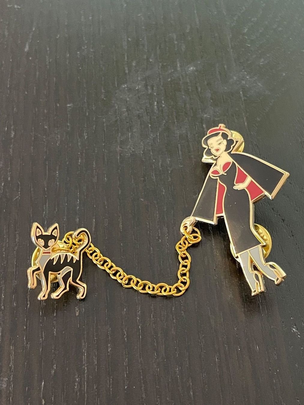 Spille & Fermagli: Brosche Dita von Teese mit Katze – Nuovo (secondo la descrizione) da Winterthur venduto da tat_ky5h 4