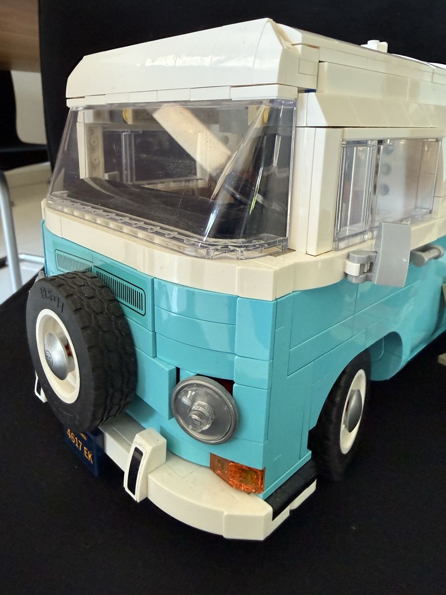 Lego Kit di costruzioni: Lego VW Camper T2 Art. 10279 – Usato da Volketswil venduto da Syellow 1