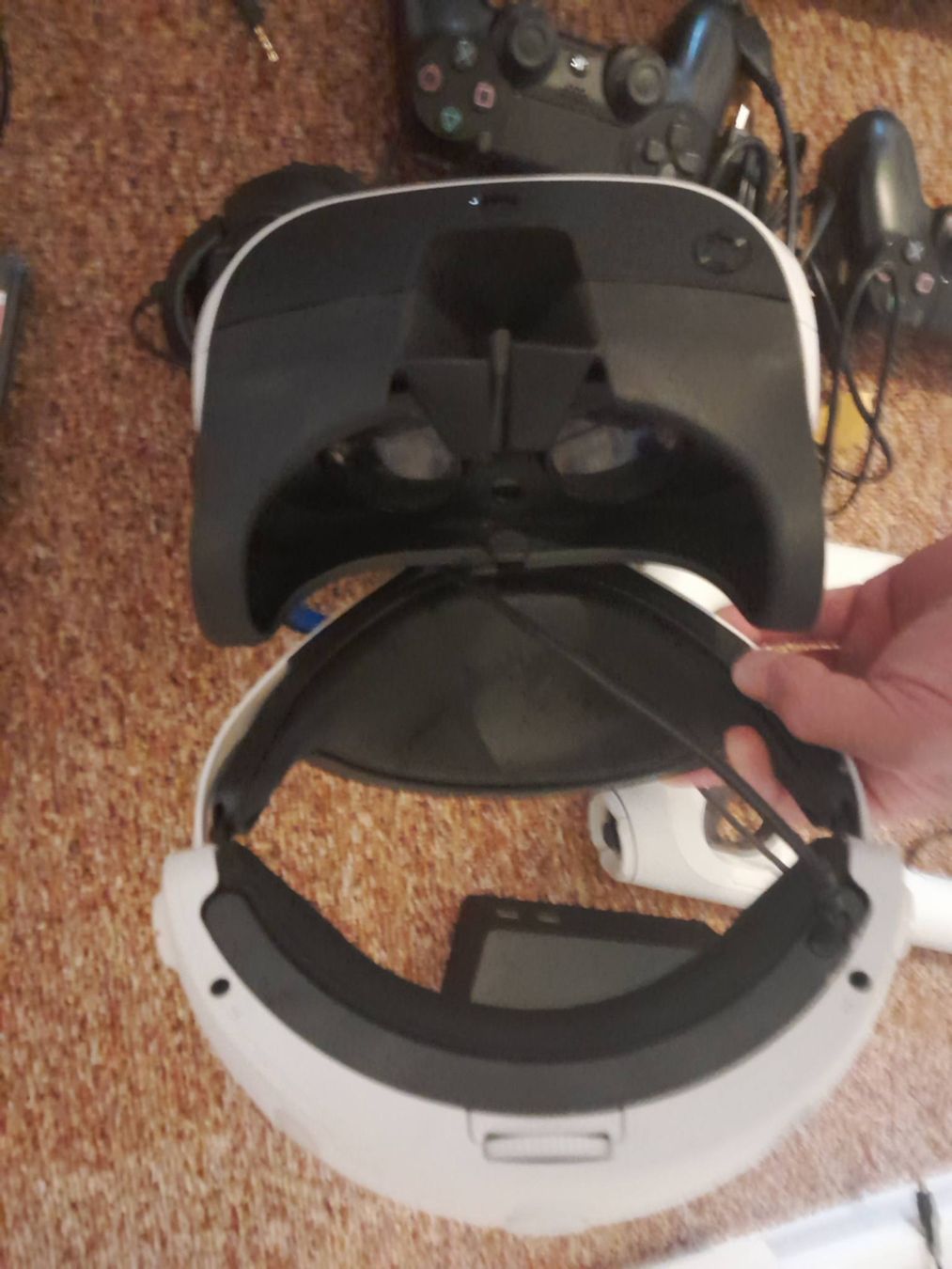 Sony Console: Ps4 komplett-set+VR-Brille+Aim Contrller+2Controller+10Sp+ko – Usato da Tann venduto da Raqueldoo 3
