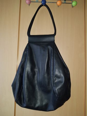 Cos Leder Handtasche/Rucksack