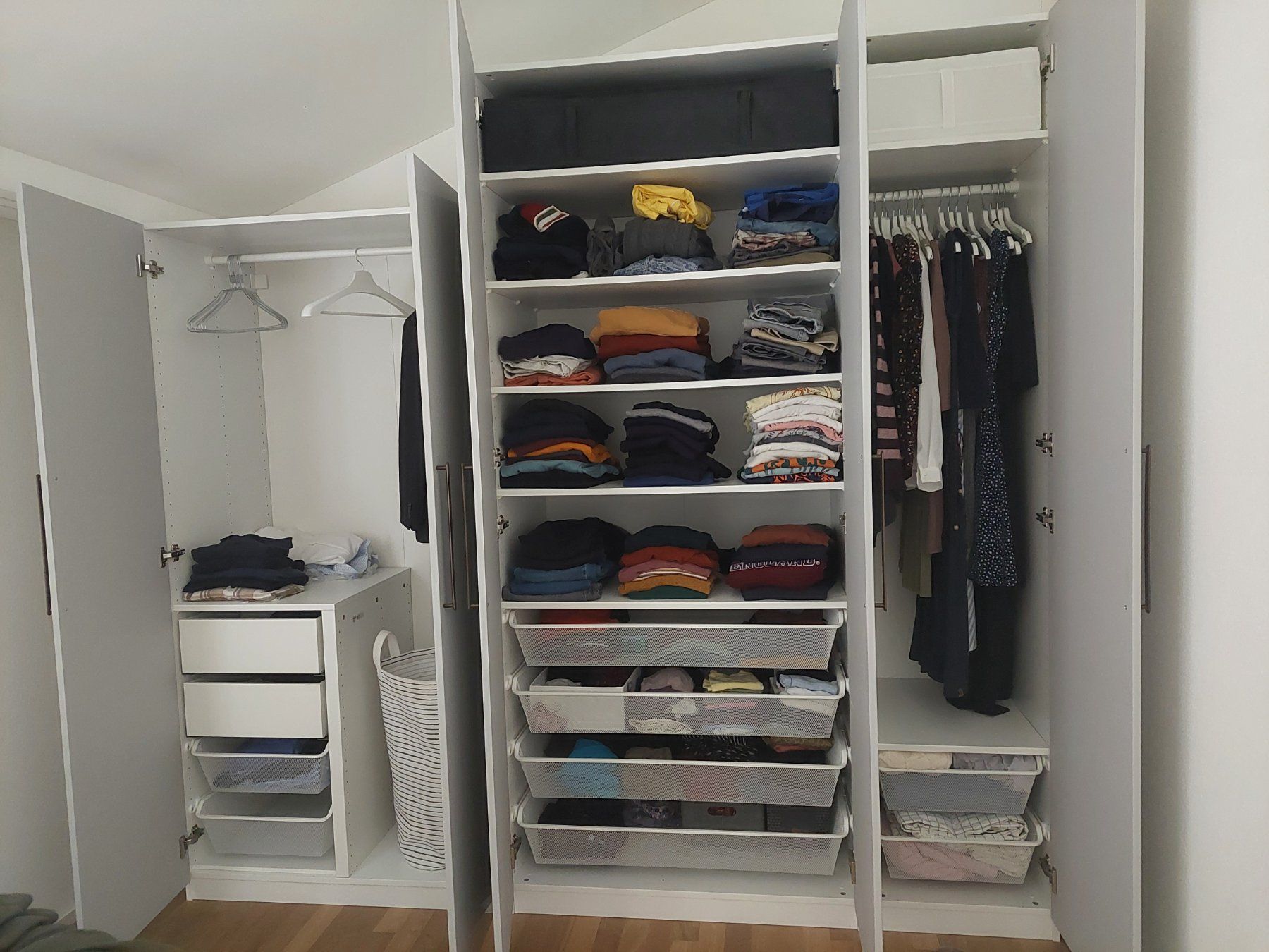 Ikea Armadi: Kleiderschrank PAX – Usato da Niederweningen venduto da Waltera0 1