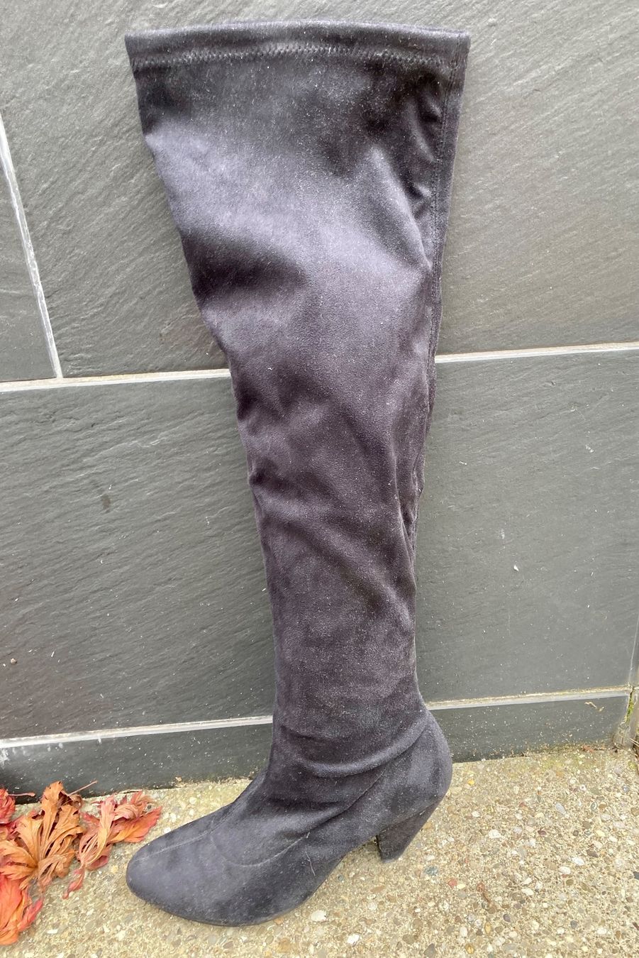 Damenschuhe: Eleganter Stiefel – Neu (gemäss Beschreibung) aus schmerikon von releppak 2