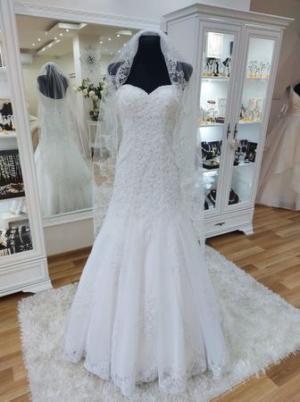 Hochzeitskleid Meerjungfrau Spitzenstickerei Strass Grösse 3