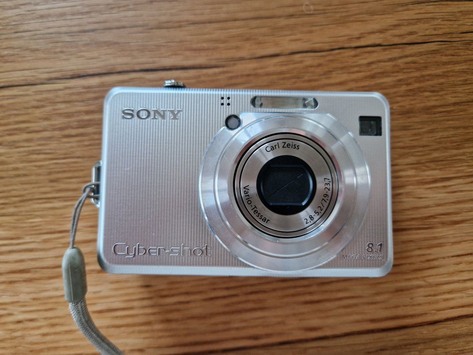 Sony Fotocamera: Fotokamera – Usato da Schwarzhäusern venduto da Daspi