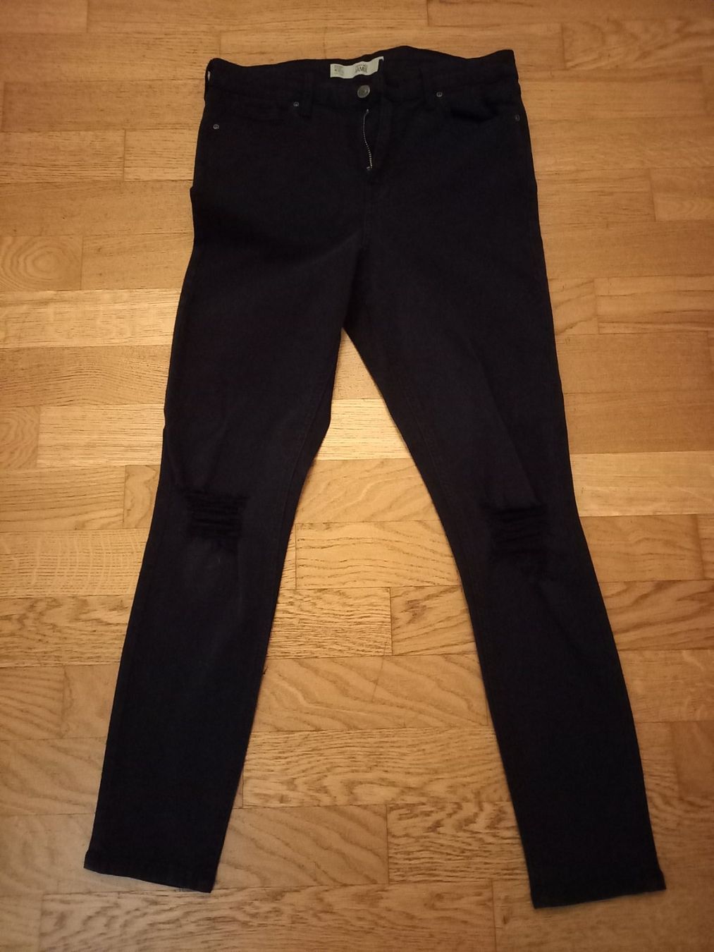 Jeans: Schwarze zerrissene Skinny Jeans – Nuovo e nell'imballaggio originale da Safnern venduto da EmmaMalea