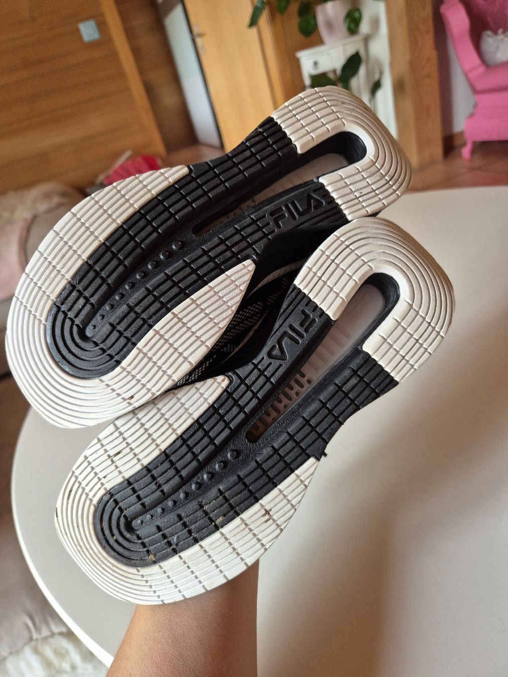 Fila Damenschuhe: Fila Turnschuhe 37 Sneaker – Gebraucht aus Wynigen von La_Talpa 2